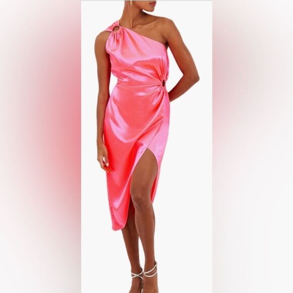 Adaline One-Shoulder
Satin Dress
French Connection - Picture 1 of 11